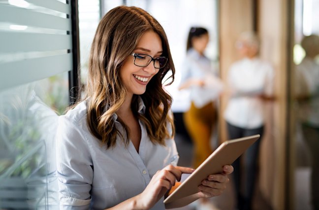 Leveraging AI analytics for business growth